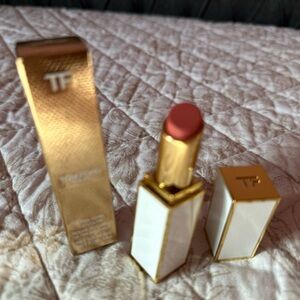 Tom Ford Lipstick in Peachy Pink